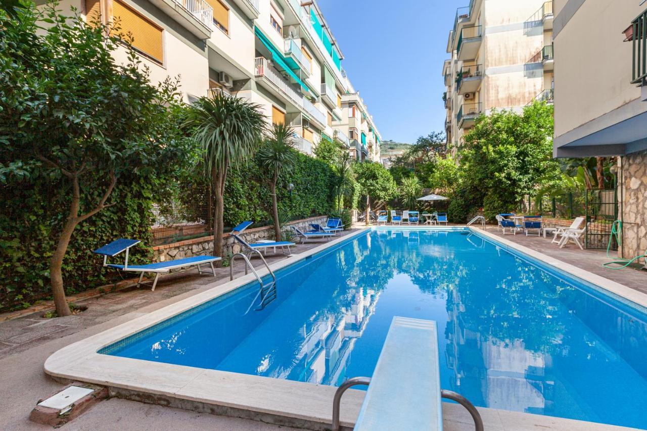 Estate4Home - Casa Maridea Σορέντο Εξωτερικό φωτογραφία